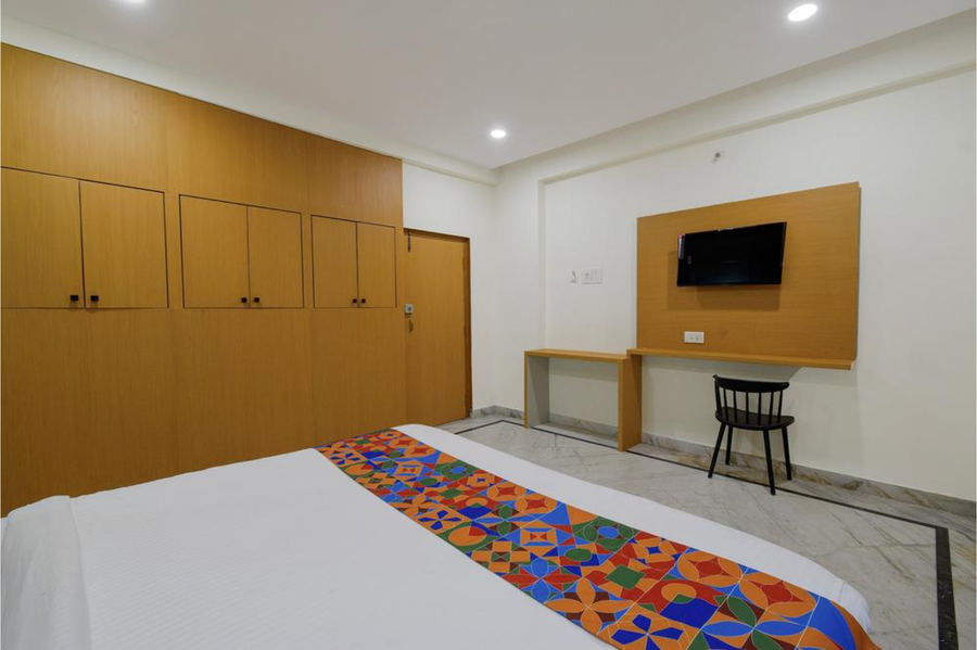 fabhotel v check inn