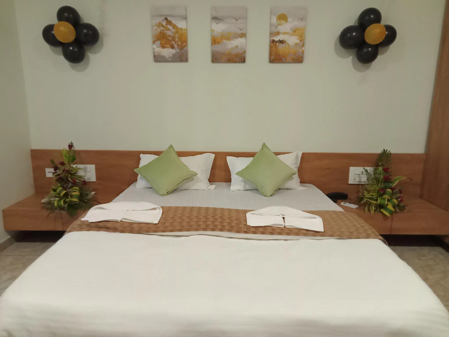 stayguru hotel shahi palace