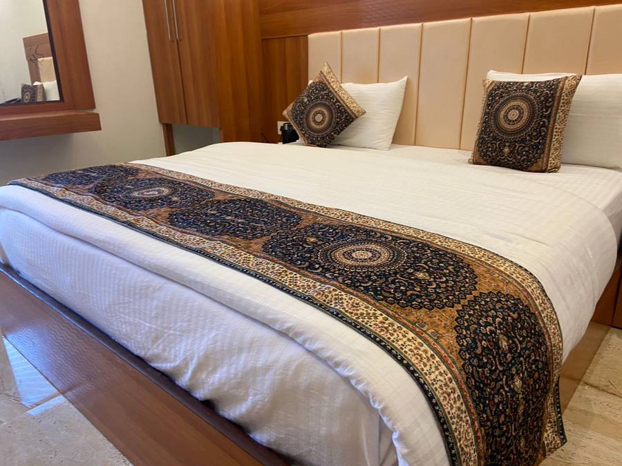 Hotel Varuna Grand,,3 star