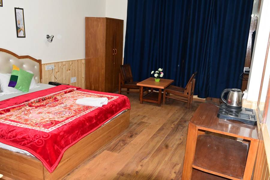 smart lakhanpal resort