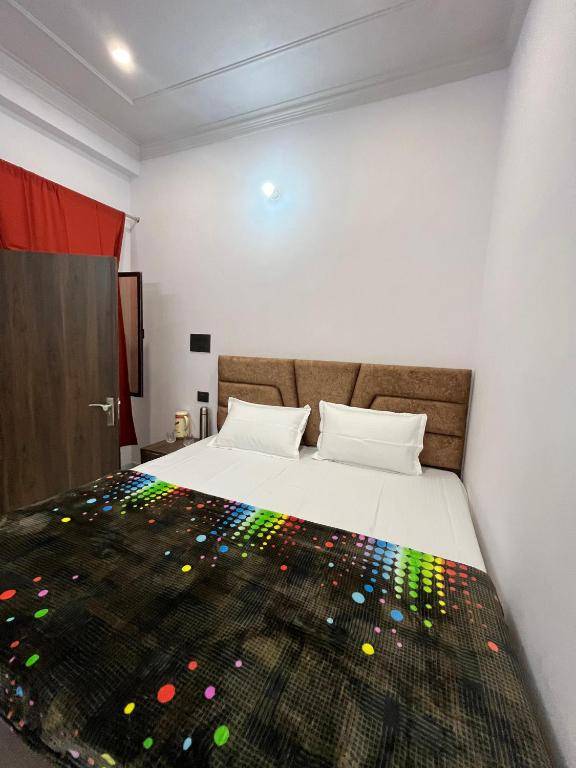 Vinayak Homestay,,3 star