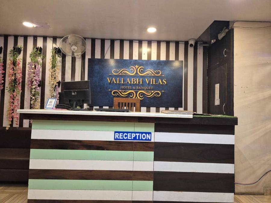 Collection O Hoshangabad,,2 star