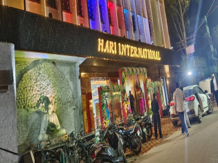 Hari International,,3 star