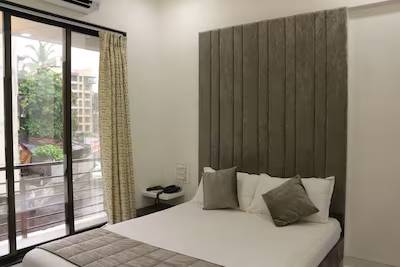 Hotel Hoxton,,3 star