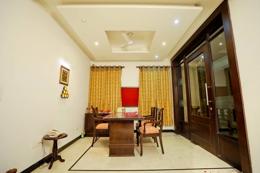 Wise Villa Luxury Home Stay,,3 star