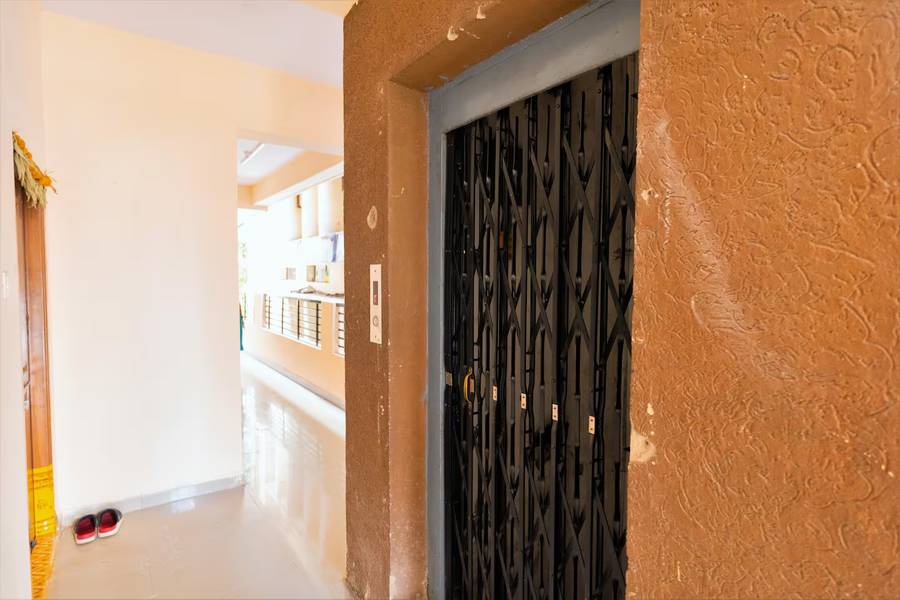 Lohas White, Kukatpally,3 star