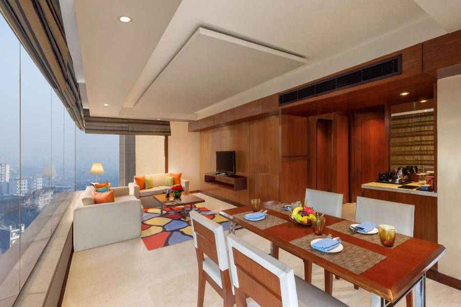 Doubletree By Hilton Gurugram Baani Square,Dlf Phase 4 Galleria Market,4 star