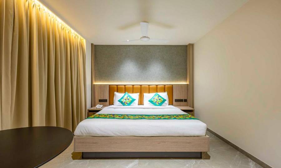 Treebo Lalitha, Rk Beach,,3 star