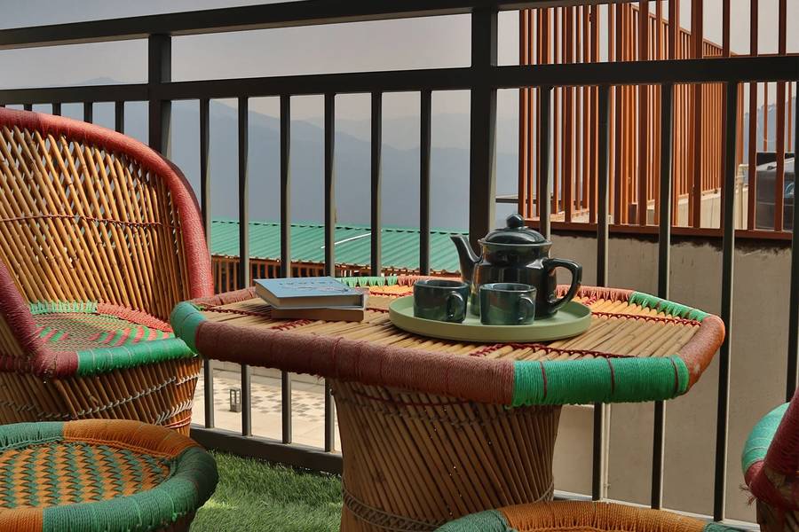 alaya stays cliff zen 2bhk apartments in panthaghati