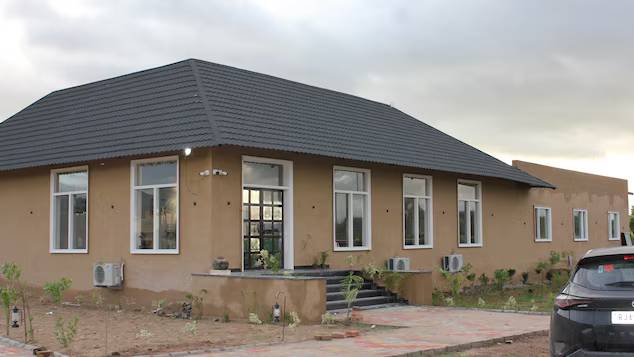 Sajjan Jawai Chapter,Dudani,3 star