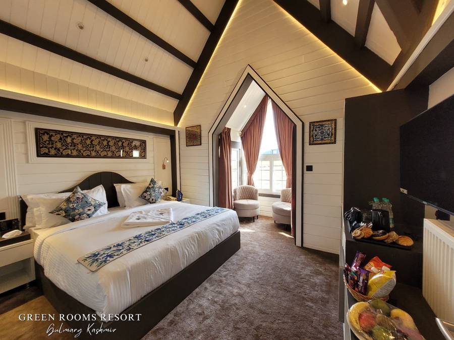 Green Rooms Resort,Near Children Park,4 star
