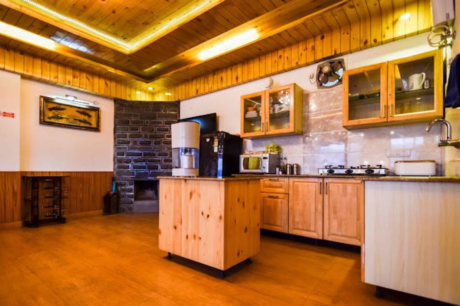 The Castle Villa Hill View Kasauli,Jabli,4 star