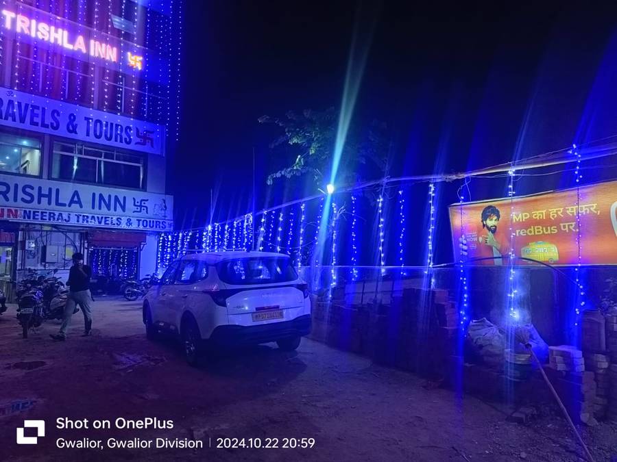 Trishala Inn,Station Rd,2 star