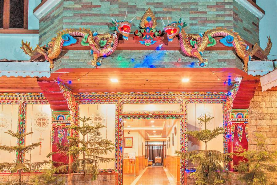Dragon Inn,Bojoghari,3 star