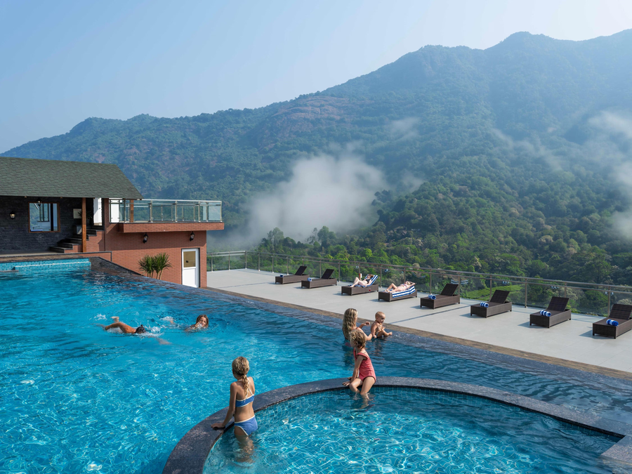 The Grand Cliff Resort,Mankulam,5 star