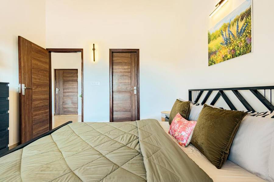 alaya stays 2 bhk with balcony veera marina