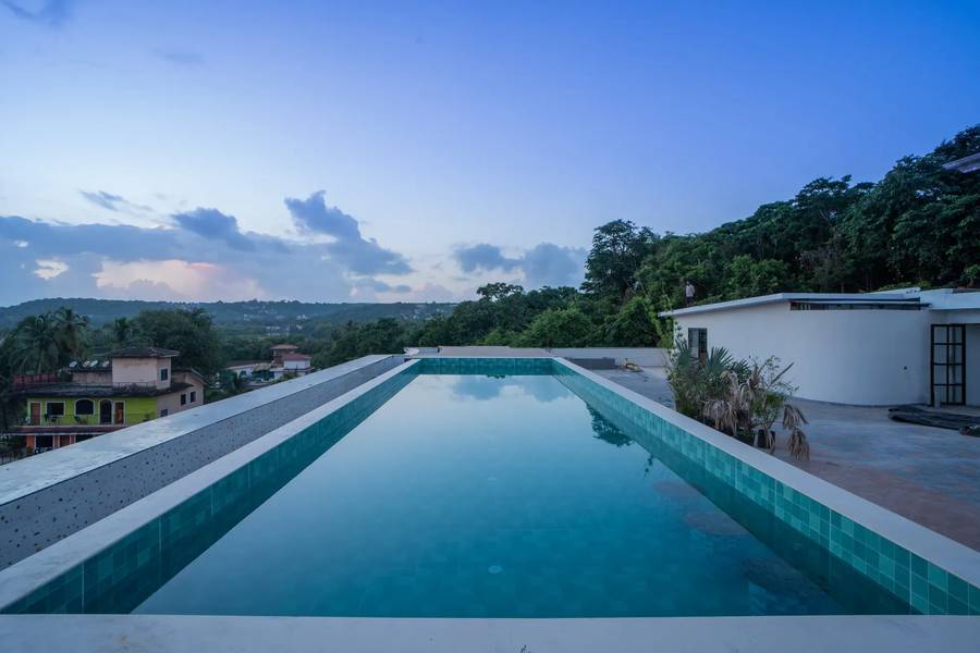 elivaas 1 bhk with rooftop pool kamerios verano