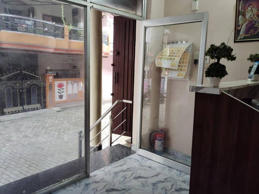 Hotel Krishna Inn,,2 star