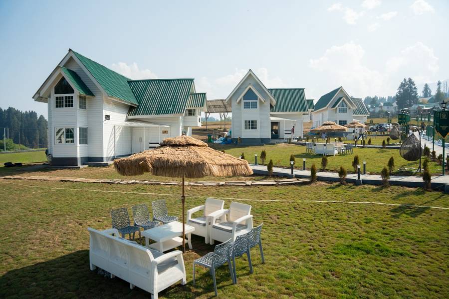 Green Rooms Resort,Near Children Park,4 star