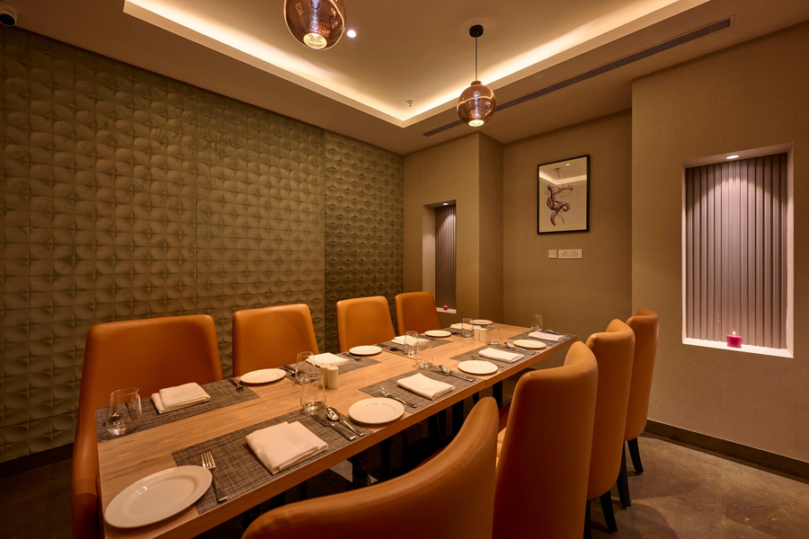 delite sarovar portico