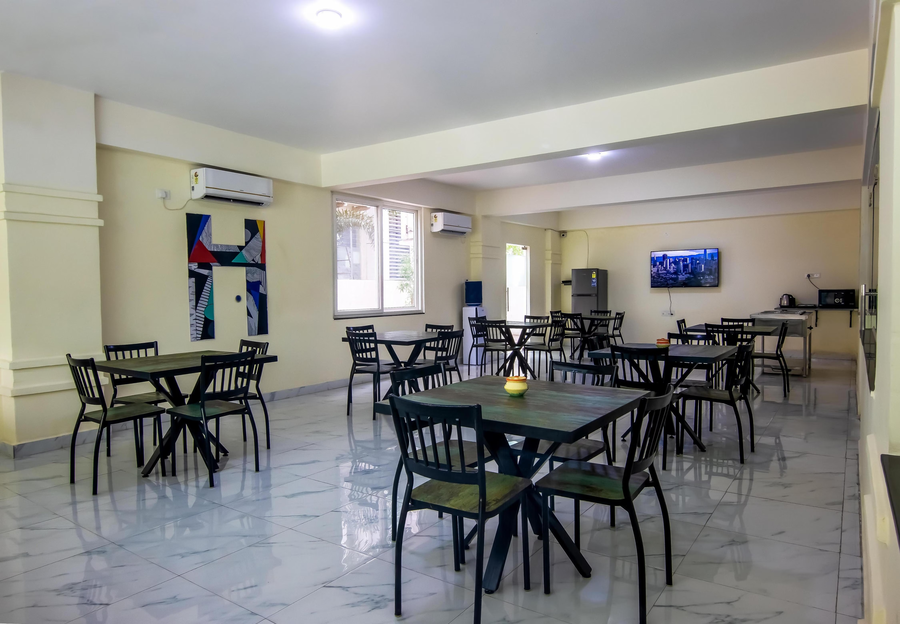housr 50 luxury rooms kondapur near cyber tower