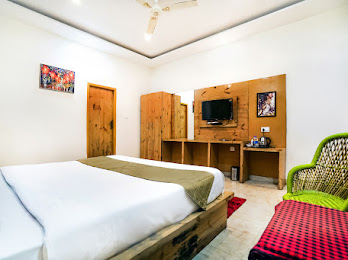 The Bunksters Mcleodganj,,3 star