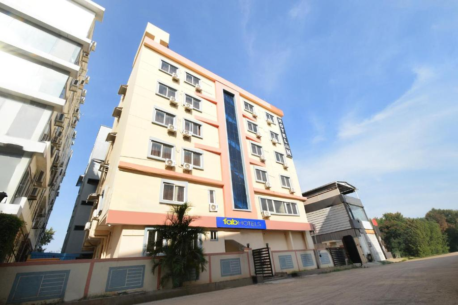Fabhotel N Residency, Nr Yashodha Hospital-Hitech City,Madhapur,3 star