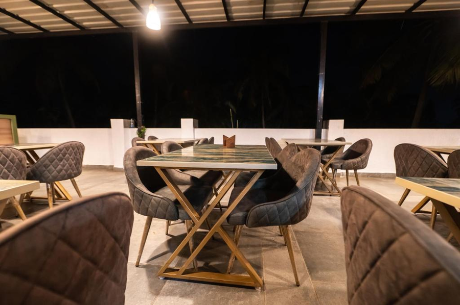 Royal 78 Backpackers - Bar & Restaurant,,3 star