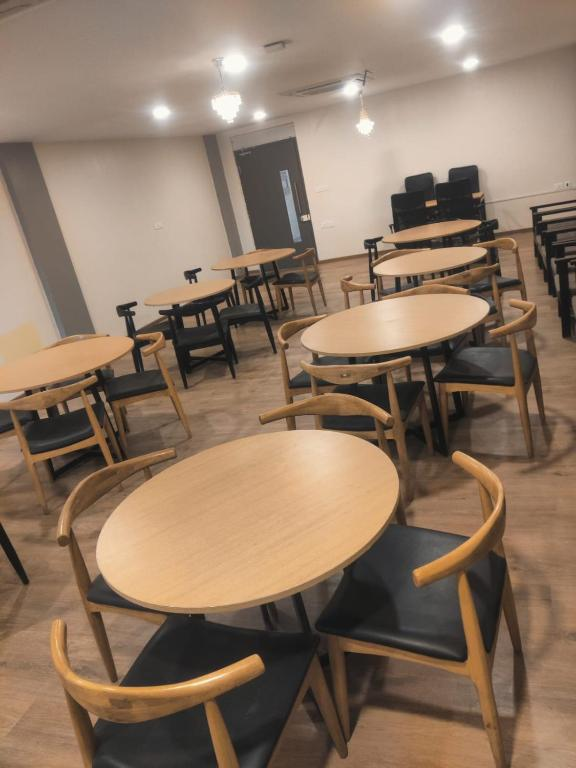 hotel royal samrat residency manyata tech park