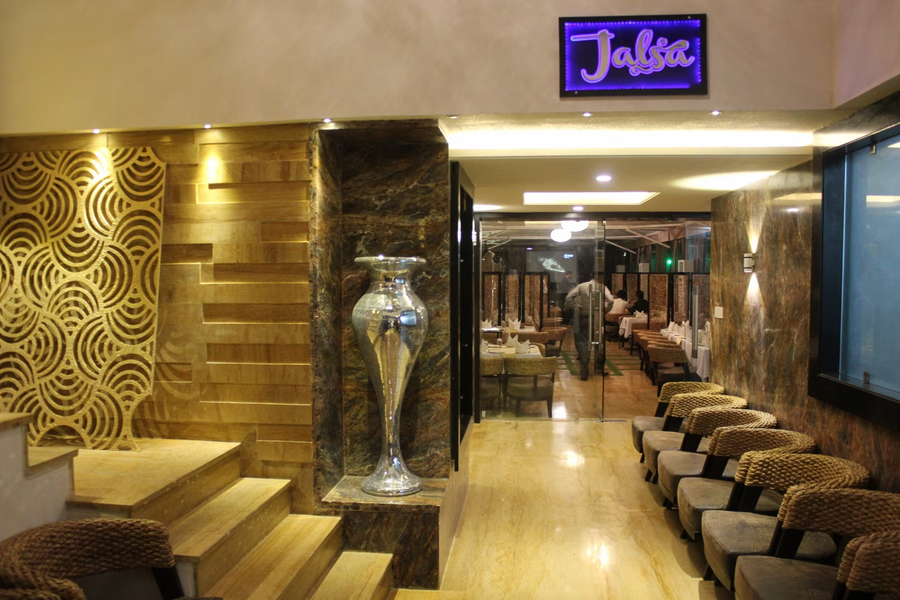 The Prabha International,Lashkar,3 star