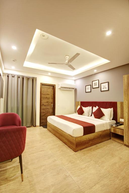 Saltstayz Select - Huda City Center,Sector 43,3 star