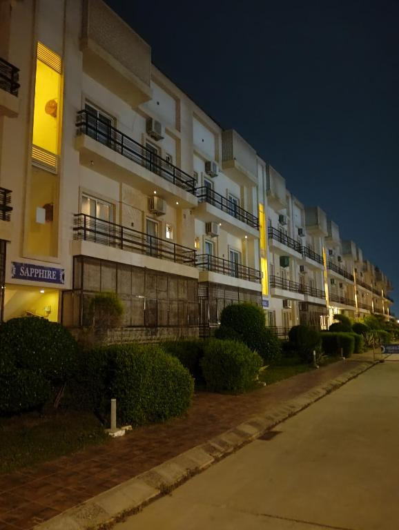 vrindavan dreams hotel and suites