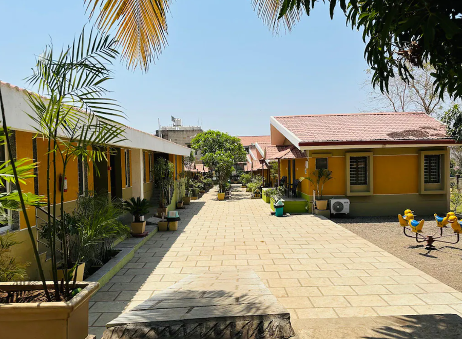 lion park hotel and resorts