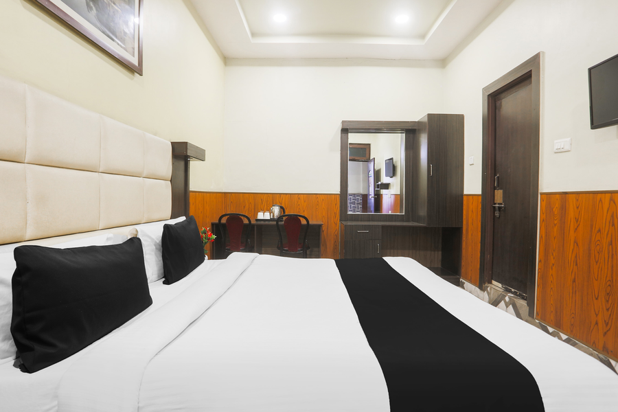 collection o jhalwar road near kota airport