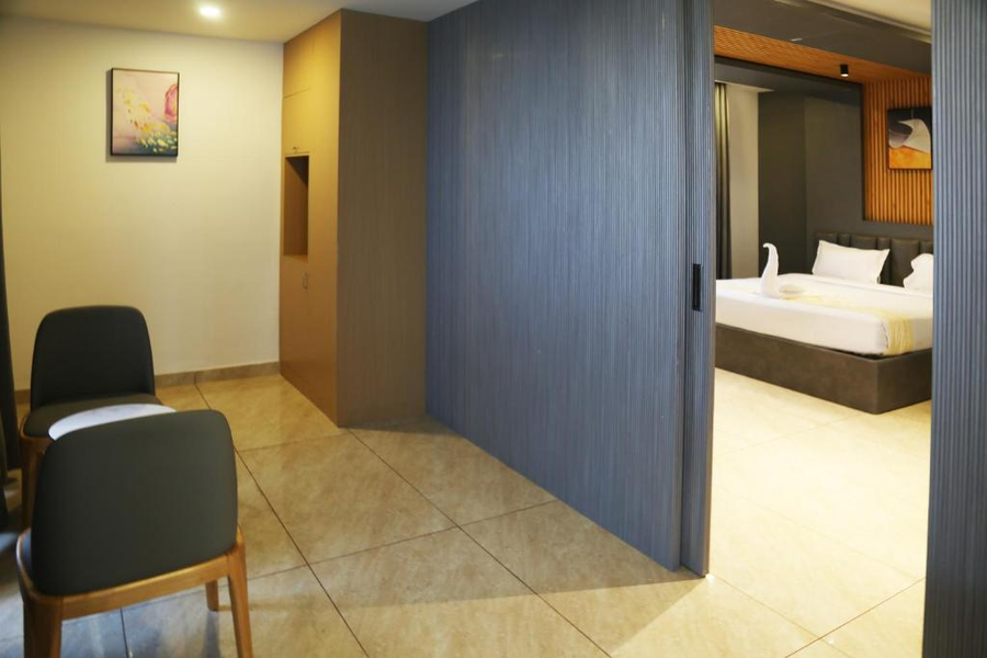 roots luxury suits and banquets