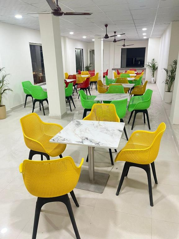 apna homes stay and hotel i gurugram