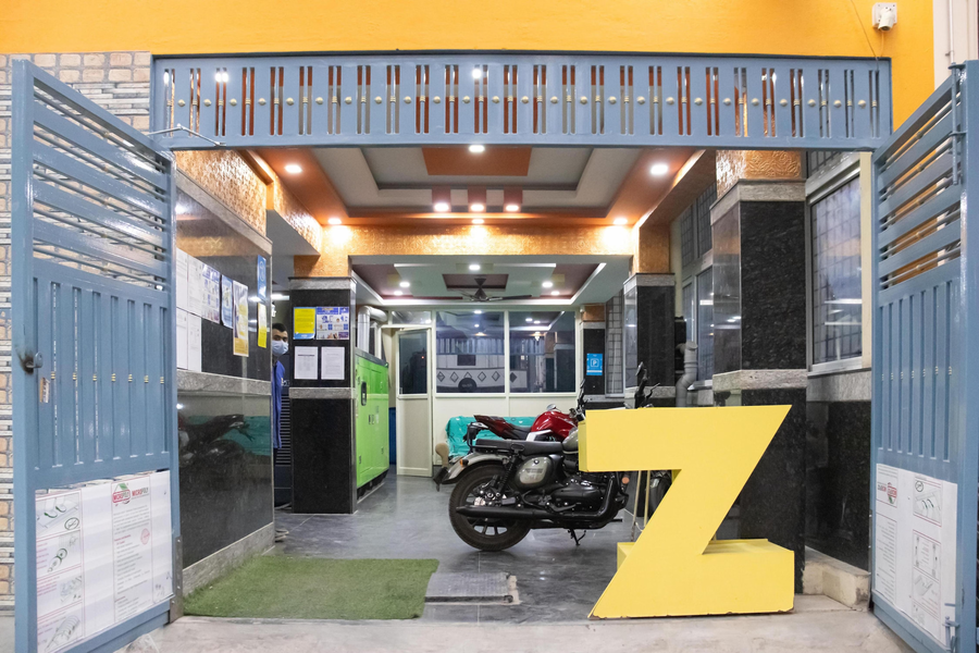 Z Express Chronicle,Electronic City,3 star