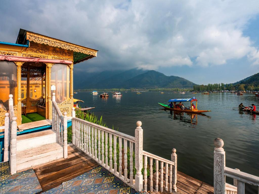 Moustache Houseboat Srinagar,,3 star