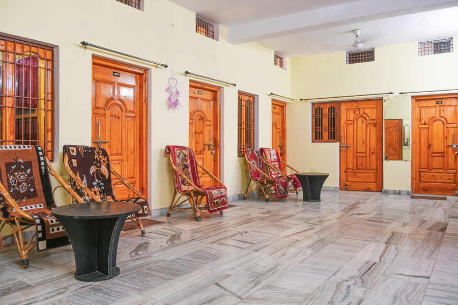 Banjara House N Cafe,Nagwa Lanka,3 star