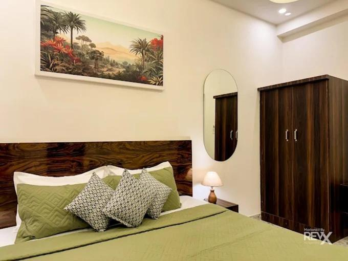 hotel vrinda sarovar