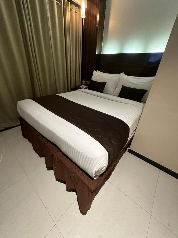 The Comfort Ambernath,,3 star