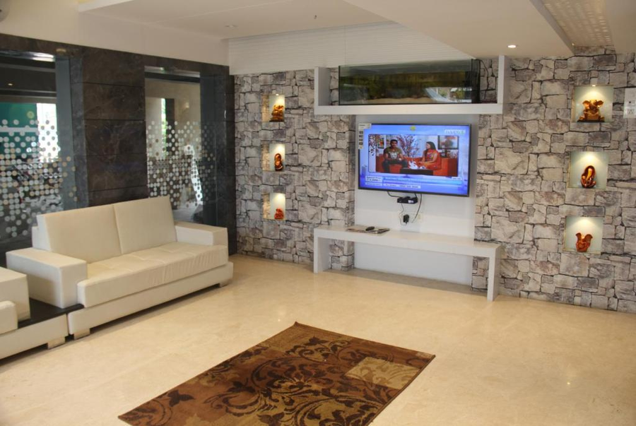 Hotel Saiprasad Executive,India>>Solapur,3 star