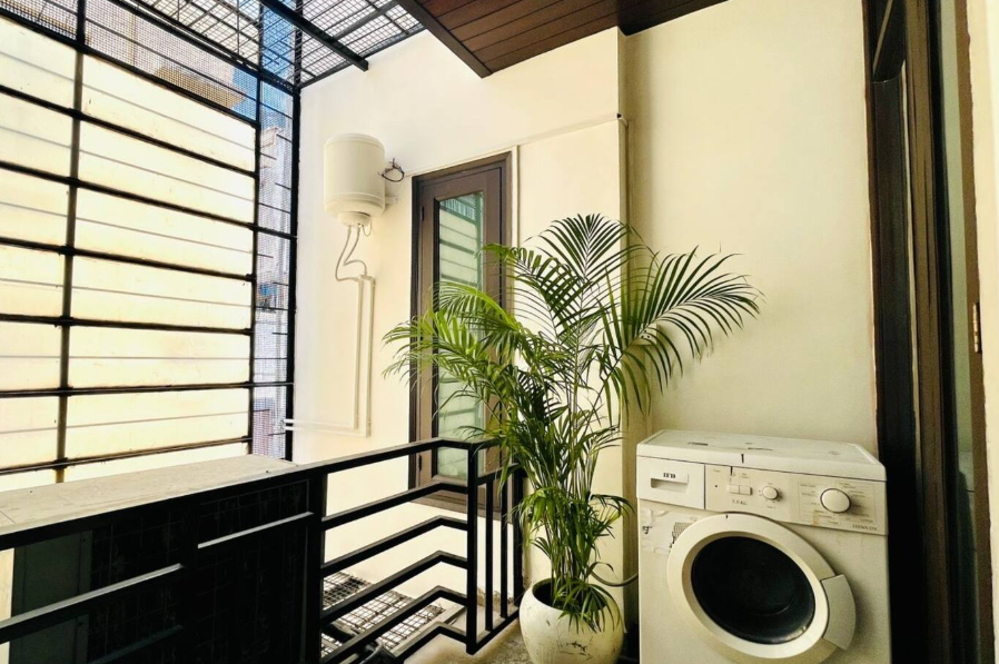 bluo 2bhk m block mkt greater kailash