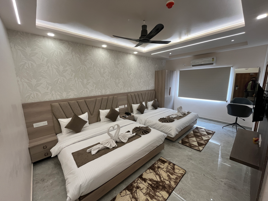 Aaditri Inn,,3 star