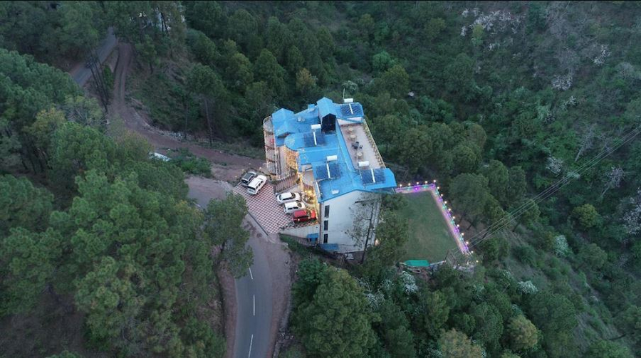 Kasauli Continental Resort,Dharampur>>Chandigarh,3 star