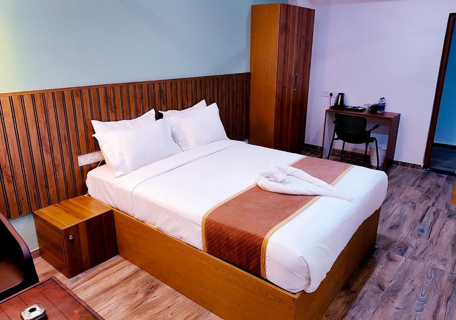 hotel morning glory