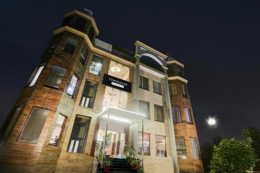 super townhouse brahma sarovar formerly krishna mahal