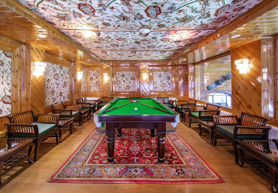 Heevan Retreat Gulmarg,Near Main Gulmarg Market,4 star