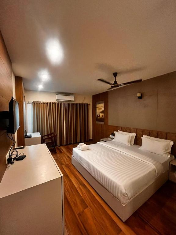 Indus Tiara - A Corporate Boutique Hotel,Sevoke Road,3 star