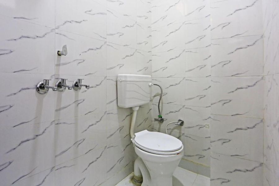 Twamev Residency,Pashchim Vihar,3 star